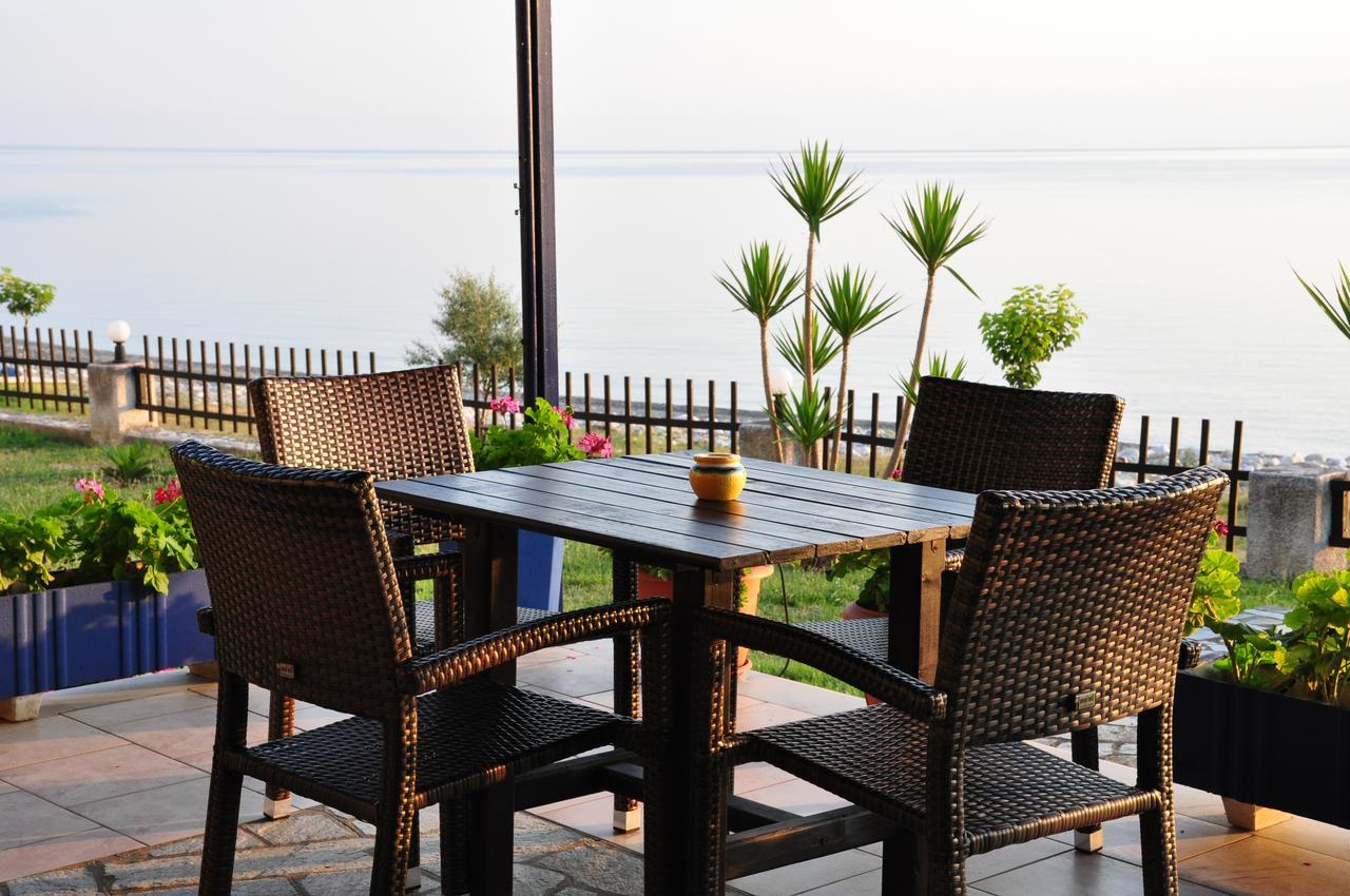 Hotel Hagiati Chorefton Bagian luar foto