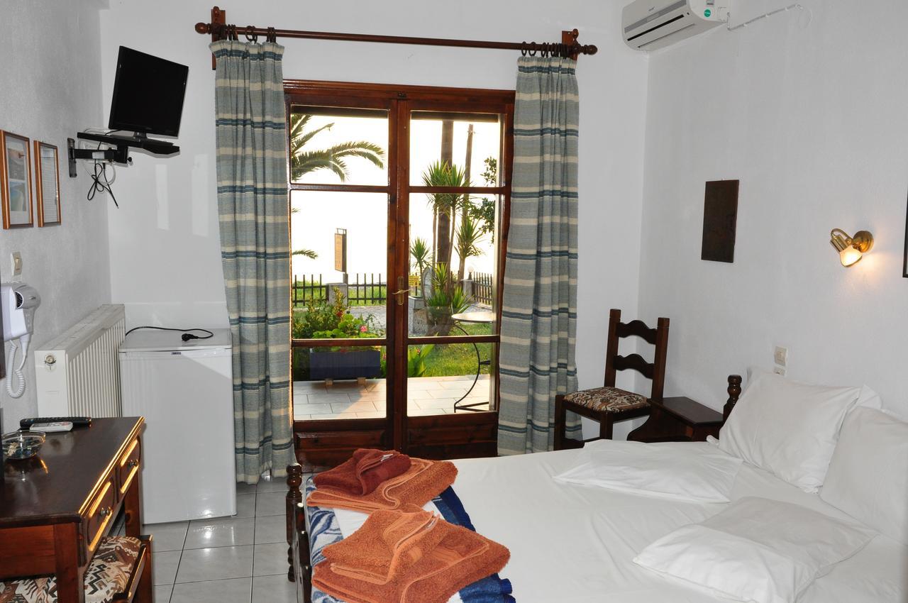Hotel Hagiati Chorefton Bagian luar foto