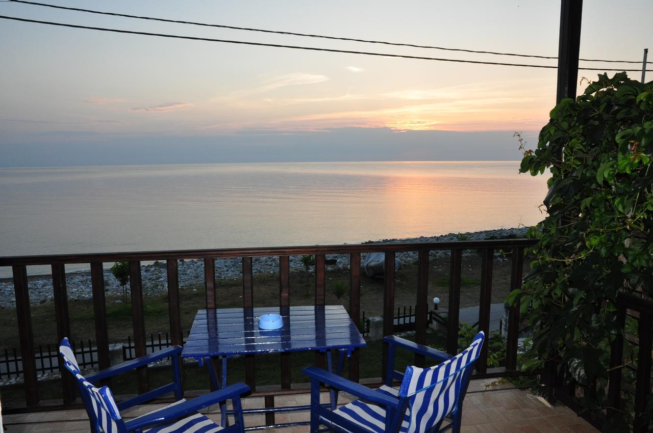 Hotel Hagiati Chorefton Bagian luar foto
