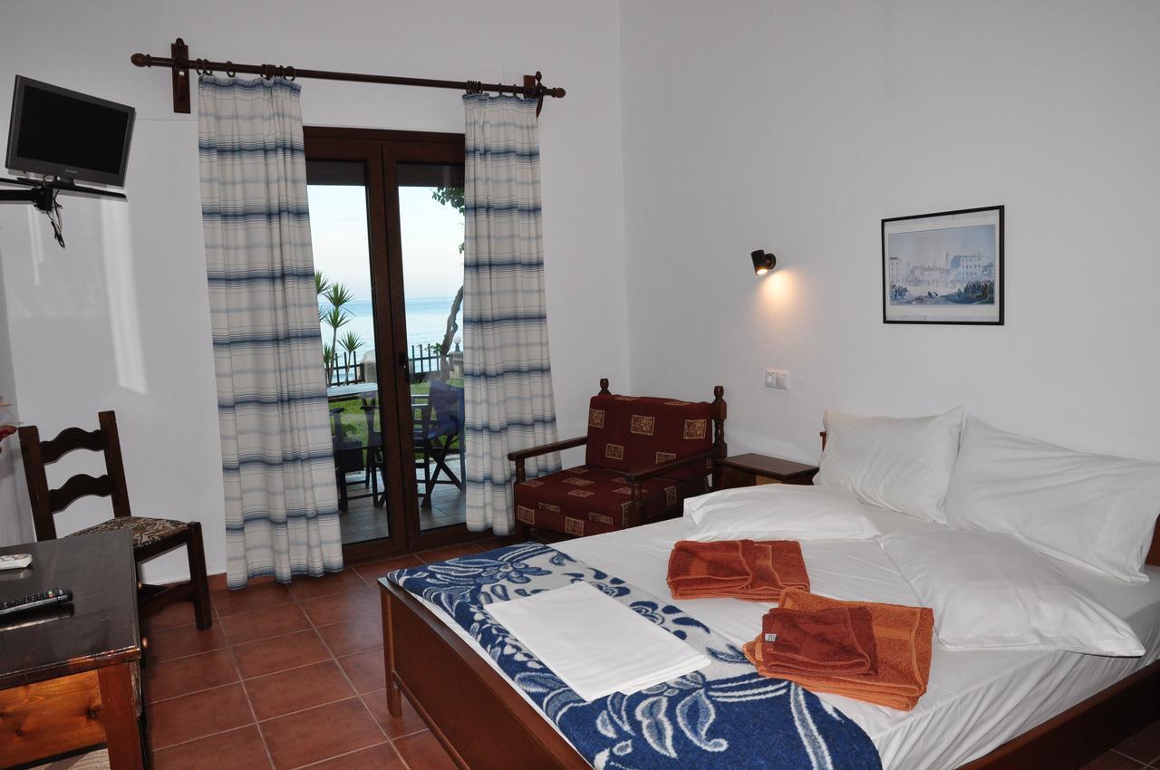 Hotel Hagiati Chorefton Bagian luar foto