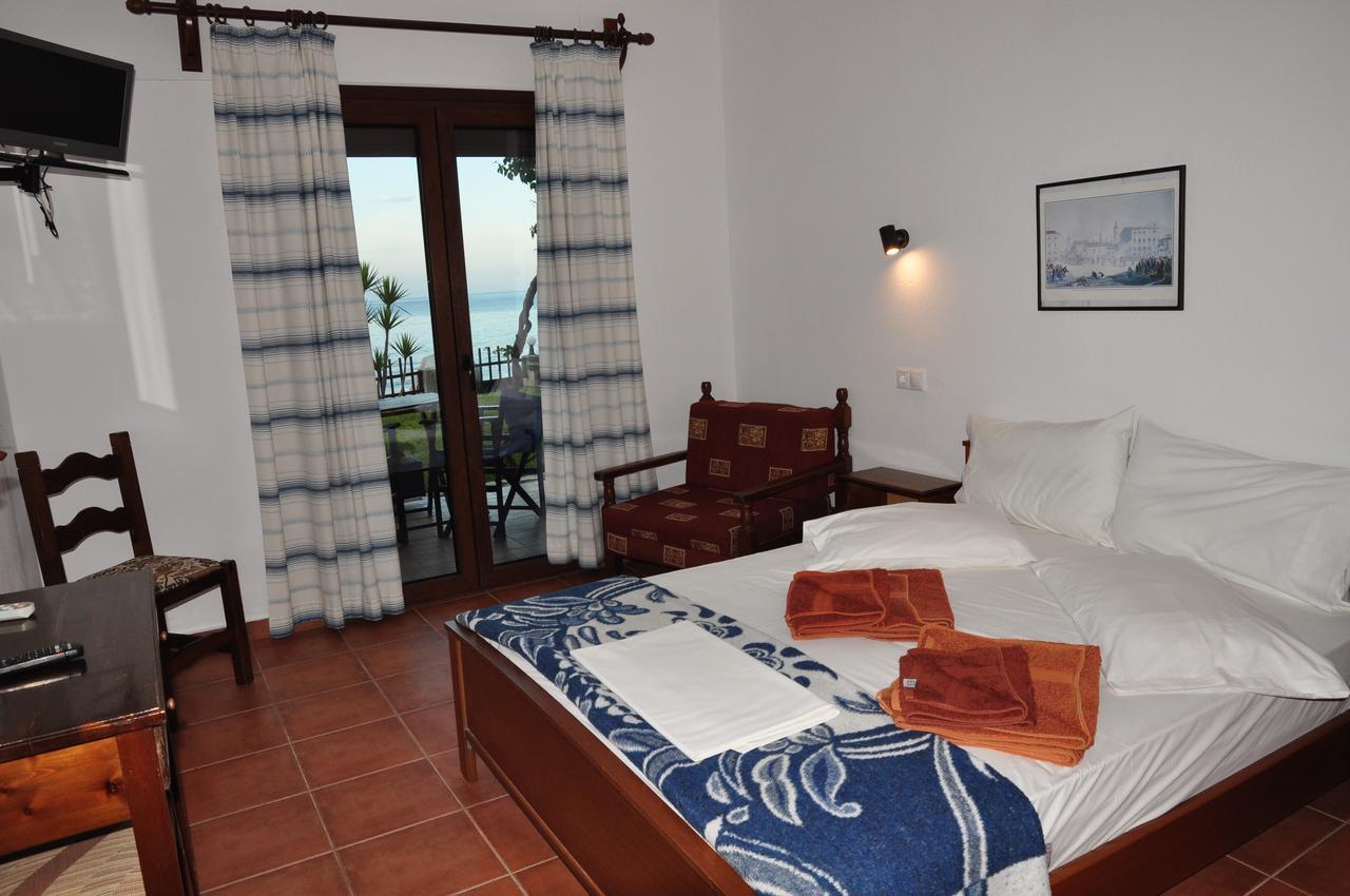 Hotel Hagiati Chorefton Bagian luar foto