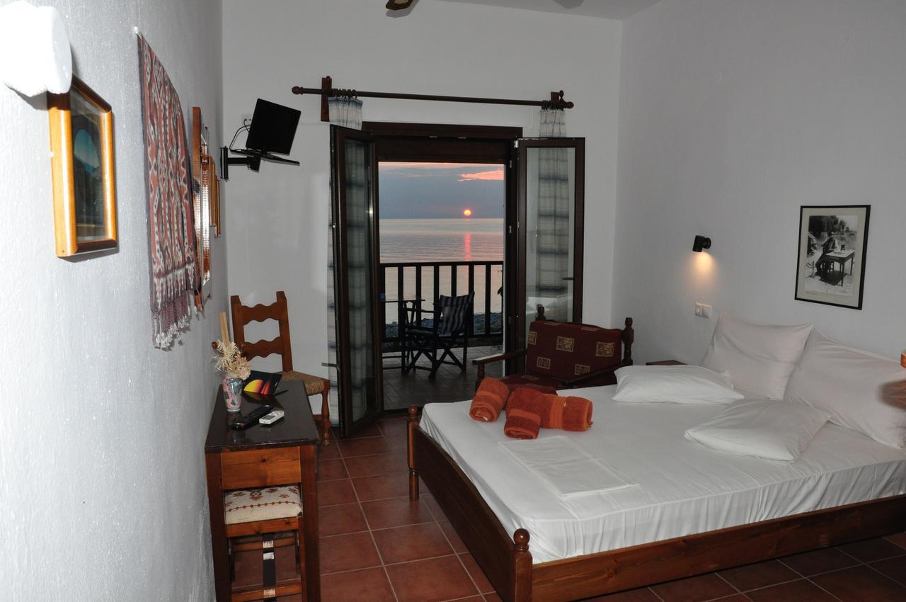 Hotel Hagiati Chorefton Bagian luar foto