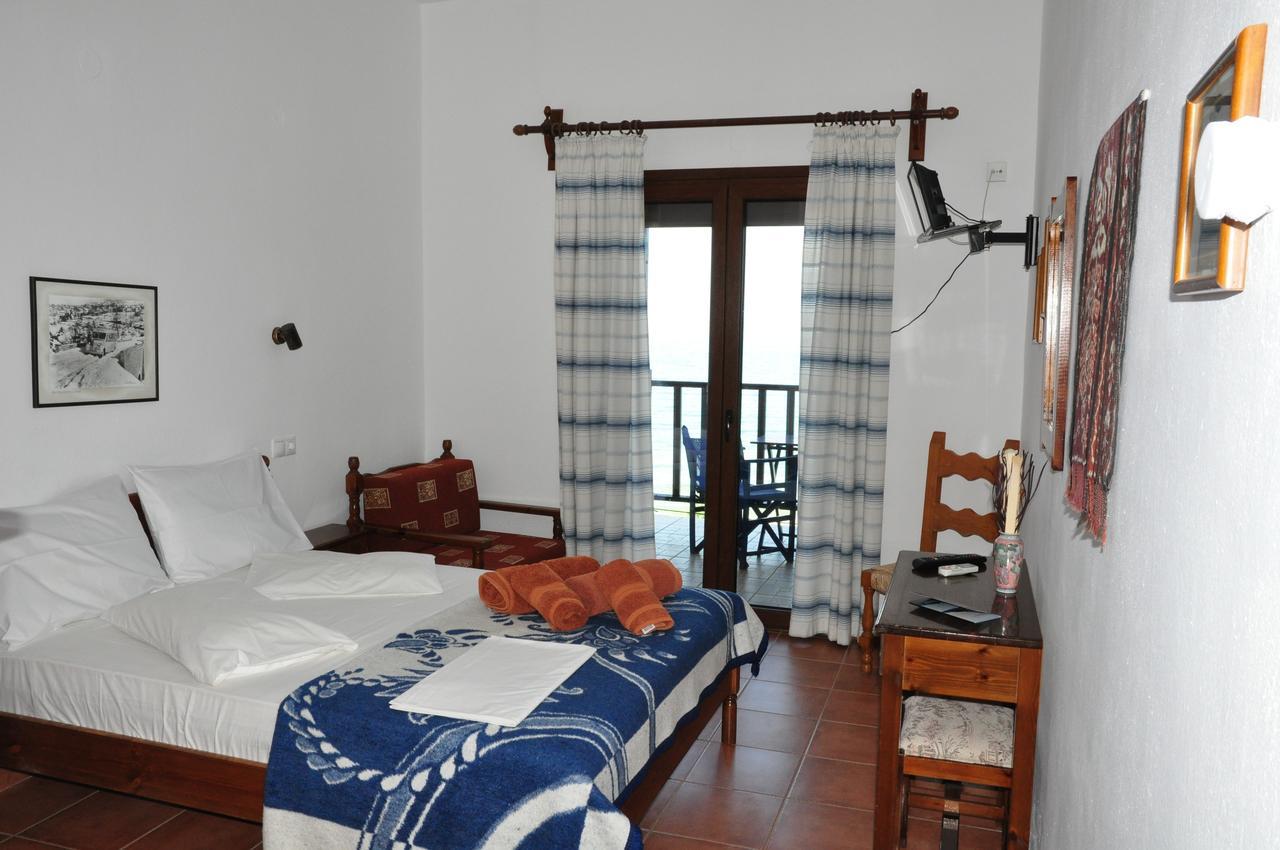 Hotel Hagiati Chorefton Bagian luar foto