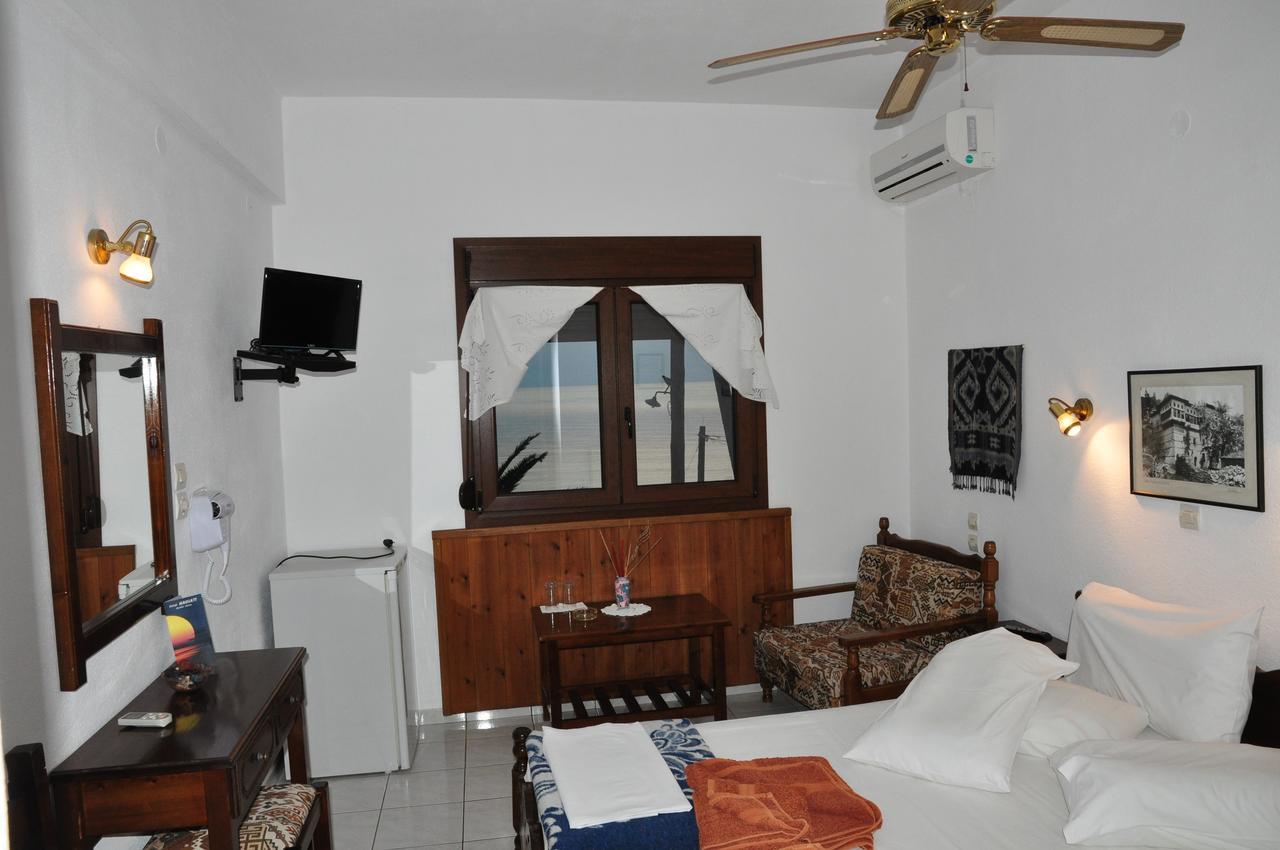 Hotel Hagiati Chorefton Bagian luar foto