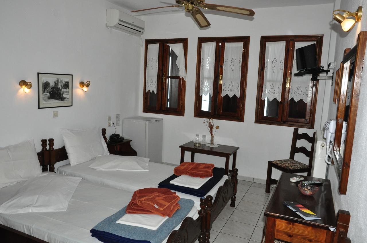 Hotel Hagiati Chorefton Bagian luar foto