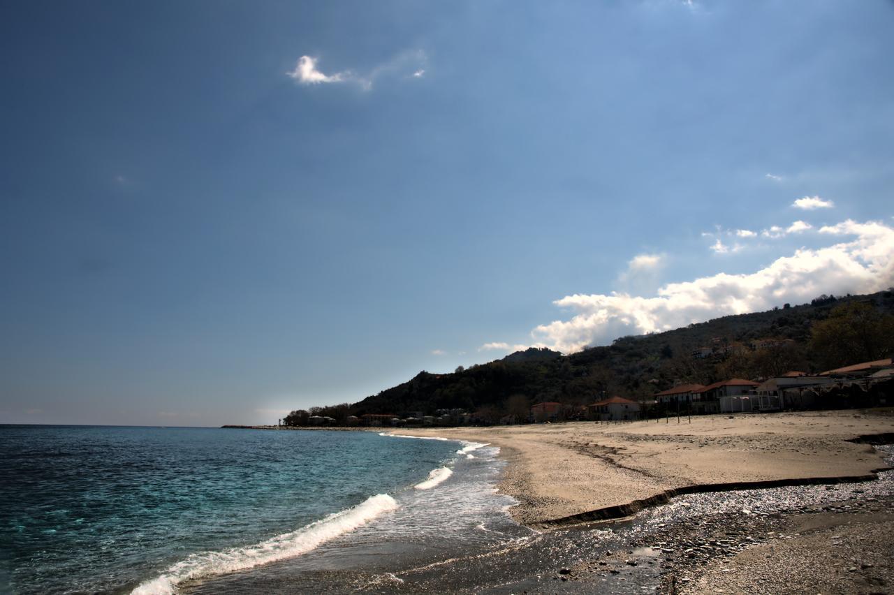 Hotel Hagiati Chorefton Bagian luar foto